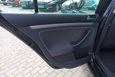 VOLKSWAGEN GOLF V 1.6 Trendline Sport Edition +Black Magic Metalic +Igényes állapot +Friss Vizsga +2X-s GARANCIA !!