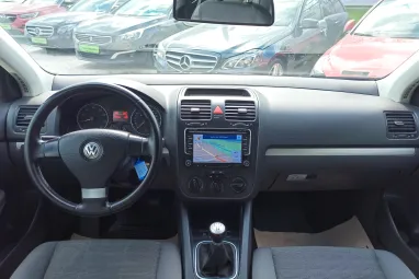 VOLKSWAGEN GOLF V 1.6 Trendline Sport Edition +Black Magic Metalic +Igényes állapot +Friss Vizsga +2X-s GARANCIA !!