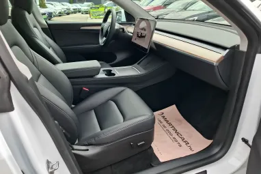 TESLA MODEL Y Long Range AWD (Automata) AMD Ryzen +Full FSD +Sérülésmentes +Teljes Gyári GARANCIA !!