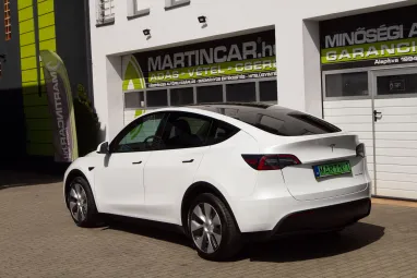 TESLA MODEL Y Long Range AWD (Automata) AMD Ryzen +Full FSD +Sérülésmentes +Teljes Gyári GARANCIA !!