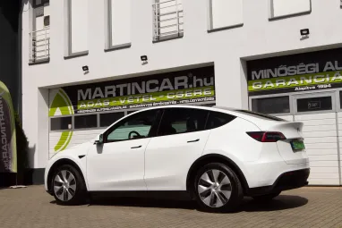 TESLA MODEL Y Long Range AWD (Automata) AMD Ryzen +Full FSD +Sérülésmentes +Teljes Gyári GARANCIA !!
