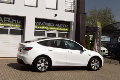 TESLA MODEL Y Long Range AWD (Automata) AMD Ryzen +Full FSD +Sérülésmentes +Teljes Gyári GARANCIA !!