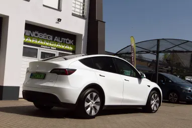 TESLA MODEL Y Long Range AWD (Automata) AMD Ryzen +Full FSD +Sérülésmentes +Teljes Gyári GARANCIA !!
