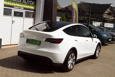 TESLA MODEL Y Long Range AWD (Automata) AMD Ryzen +Full FSD +Sérülésmentes +Teljes Gyári GARANCIA !!