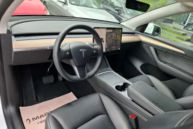 TESLA MODEL Y Long Range AWD (Automata) AMD Ryzen +Full FSD +Sérülésmentes +Teljes Gyári GARANCIA !!