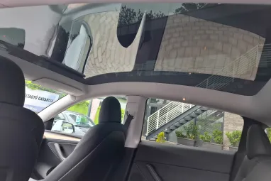 TESLA MODEL Y Long Range AWD (Automata) AMD Ryzen +Full FSD +Sérülésmentes +Teljes Gyári GARANCIA !!
