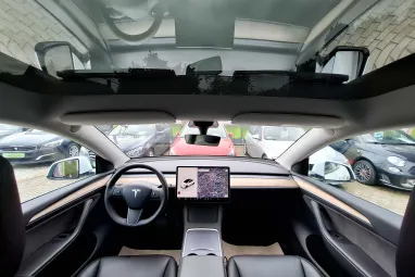TESLA MODEL Y Long Range AWD (Automata) AMD Ryzen +Full FSD +Sérülésmentes +Teljes Gyári GARANCIA !!