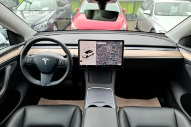 TESLA MODEL Y Long Range AWD (Automata) AMD Ryzen +Full FSD +Sérülésmentes +Teljes Gyári GARANCIA !!