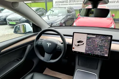 TESLA MODEL Y Long Range AWD (Automata) AMD Ryzen +Full FSD +Sérülésmentes +Teljes Gyári GARANCIA !!