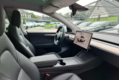 TESLA MODEL Y Long Range AWD (Automata) AMD Ryzen +Full FSD +Sérülésmentes +Teljes Gyári GARANCIA !!