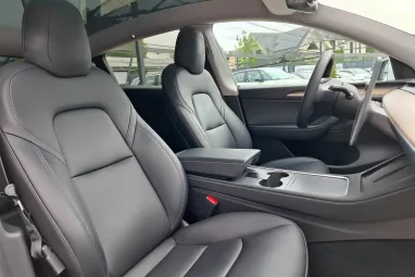 TESLA MODEL Y Long Range AWD (Automata) AMD Ryzen +Full FSD +Sérülésmentes +Teljes Gyári GARANCIA !!