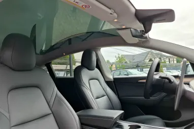 TESLA MODEL Y Long Range AWD (Automata) AMD Ryzen +Full FSD +Sérülésmentes +Teljes Gyári GARANCIA !!