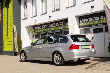 BMW 3-AS SOROZAT 318d Touring Titánium Silver +Friss Nagyszervíz +Friss műszaki +3X-s GARANCIA !!