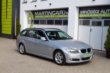 BMW 3-AS SOROZAT 318d Touring Titánium Silver +Friss Nagyszervíz +Friss műszaki +3X-s GARANCIA !!