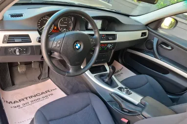 BMW 3-AS SOROZAT 318d Touring Titánium Silver +Friss Nagyszervíz +Friss műszaki +3X-s GARANCIA !!