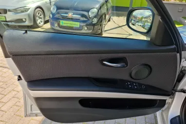 BMW 3-AS SOROZAT 318d Touring Titánium Silver +Friss Nagyszervíz +Friss műszaki +3X-s GARANCIA !!