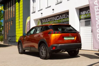 PEUGEOT 2008 1.2 PureTech Allure Pack EAT8 Orange Fusion Metallic +Magyar Autó +Mint az ÚJ +1.Tulajdonos +3X-s GARANCIA !
