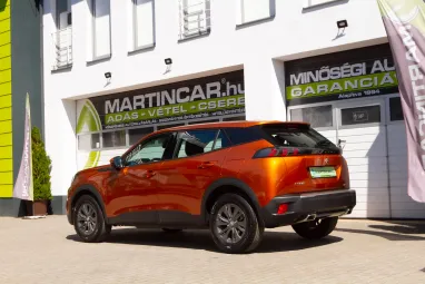 PEUGEOT 2008 1.2 PureTech Allure Pack EAT8 Orange Fusion Metallic +Magyar Autó +Mint az ÚJ +1.Tulajdonos +3X-s GARANCIA !