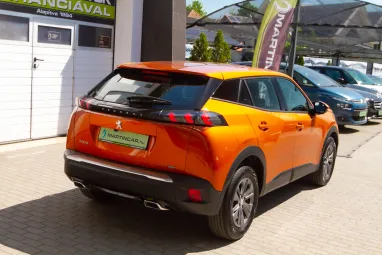 PEUGEOT 2008 1.2 PureTech Allure Pack EAT8 Orange Fusion Metallic +Magyar Autó +Mint az ÚJ +1.Tulajdonos +3X-s GARANCIA !
