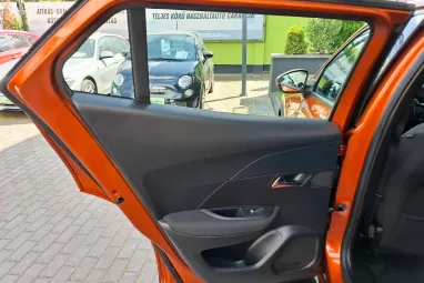 PEUGEOT 2008 1.2 PureTech Allure Pack EAT8 Orange Fusion Metallic +Magyar Autó +Mint az ÚJ +1.Tulajdonos +3X-s GARANCIA !