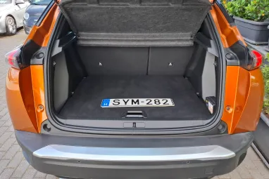 PEUGEOT 2008 1.2 PureTech Allure Pack EAT8 Orange Fusion Metallic +Magyar Autó +Mint az ÚJ +1.Tulajdonos +3X-s GARANCIA !