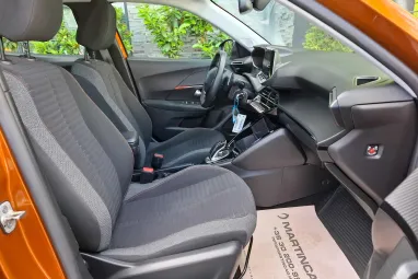 PEUGEOT 2008 1.2 PureTech Allure Pack EAT8 Orange Fusion Metallic +Magyar Autó +Mint az ÚJ +1.Tulajdonos +3X-s GARANCIA !