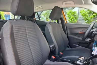 PEUGEOT 2008 1.2 PureTech Allure Pack EAT8 Orange Fusion Metallic +Magyar Autó +Mint az ÚJ +1.Tulajdonos +3X-s GARANCIA !