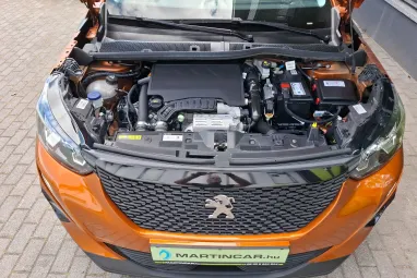 PEUGEOT 2008 1.2 PureTech Allure Pack EAT8 Orange Fusion Metallic +Magyar Autó +Mint az ÚJ +1.Tulajdonos +3X-s GARANCIA !