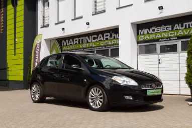 FIAT BRAVO 1.4 T-Jet Dynamic Black Metallic +Keveset futott +Navigáció +Igényes állapot +3X-s GARANCIA !!