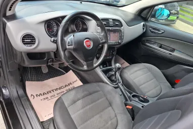 FIAT BRAVO 1.4 T-Jet Dynamic Black Metallic +Keveset futott +Navigáció +Igényes állapot +3X-s GARANCIA !!