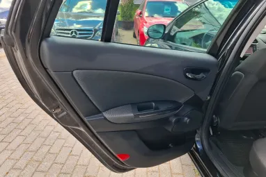 FIAT BRAVO 1.4 T-Jet Dynamic Black Metallic +Keveset futott +Navigáció +Igényes állapot +3X-s GARANCIA !!