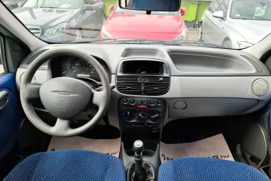 FIAT PUNTO 1.2 16V HLX JÉGHIDEG KLÍMA +FRISS MŰSZAKI +Igényes utastér ++