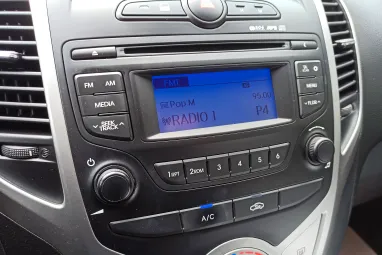 HYUNDAI IX20 1.4 CRDi HP Style Ara Blue +Végig Vezetett Szervizkönyv +Keveset Futott +3X-s GARANCIA !!