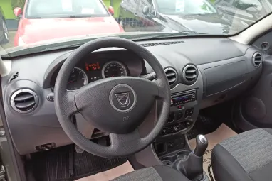 DACIA DUSTER 1.5 dCi Cool Gris Olive Metallic +Eredeti Magyar Autó +Keveset futott +3X-s GARANCIA !!