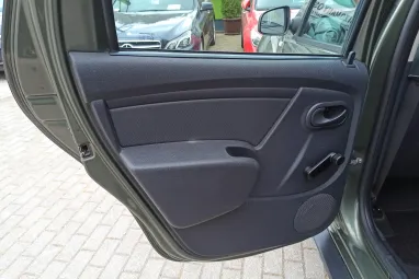 DACIA DUSTER 1.5 dCi Cool Gris Olive Metallic +Eredeti Magyar Autó +Keveset futott +3X-s GARANCIA !!