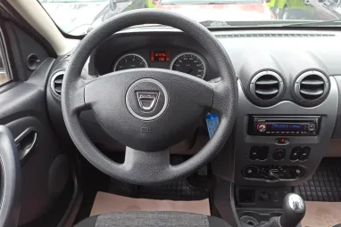 DACIA DUSTER 1.5 dCi Cool Gris Olive Metallic +Eredeti Magyar Autó +Keveset futott +3X-s GARANCIA !!