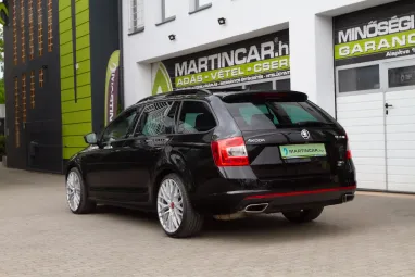 SKODA OCTAVIA Combi 2.0 CR TDI RS DSG Euro 6 Black Magic Pearl Metallic +Vezérlés csere +Frissen Szervizelve +3X-s GARANCIA !!