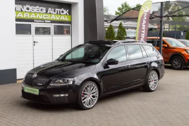 SKODA OCTAVIA Combi 2.0 CR TDI RS DSG Euro 6 Black Magic Pearl Metallic +Vezérlés csere +Frissen Szervizelve +3X-s GARANCIA !!