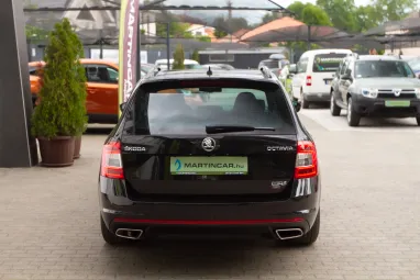 SKODA OCTAVIA Combi 2.0 CR TDI RS DSG Euro 6 Black Magic Pearl Metallic +Vezérlés csere +Frissen Szervizelve +3X-s GARANCIA !!