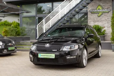 SKODA OCTAVIA Combi 2.0 CR TDI RS DSG Euro 6 Black Magic Pearl Metallic +Vezérlés csere +Frissen Szervizelve +3X-s GARANCIA !!
