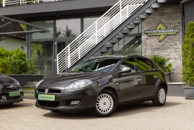 FIAT BRAVO 1.4 16V Easy Techno Gray metallic +Full vezetett szervizkönyv +3X-s GARANCIA !!