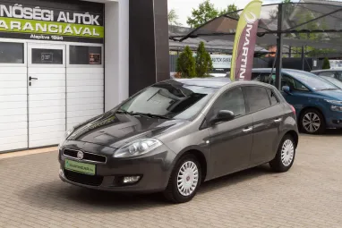 FIAT BRAVO 1.4 16V Easy Techno Gray metallic +Full vezetett szervizkönyv +3X-s GARANCIA !!