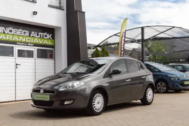 FIAT BRAVO 1.4 16V Easy Techno Gray metallic +Full vezetett szervizkönyv +3X-s GARANCIA !!