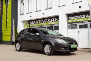 FIAT BRAVO 1.4 16V Easy Techno Gray metallic +Full vezetett szervizkönyv +3X-s GARANCIA !!