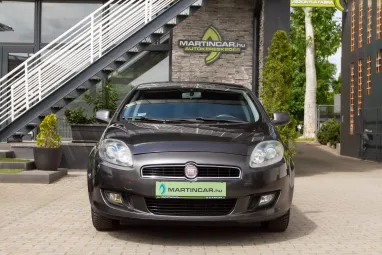 FIAT BRAVO 1.4 16V Easy Techno Gray metallic +Full vezetett szervizkönyv +3X-s GARANCIA !!