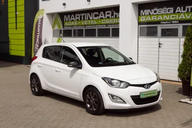 HYUNDAI I20 1.25 Comfort Polar White metalic +Kevesett futott igényes állapot +3X-s GARANCIA !!