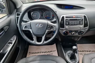 HYUNDAI I20 1.25 Comfort Polar White metalic +Kevesett futott igényes állapot +3X-s GARANCIA !!
