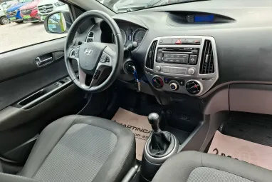 HYUNDAI I20 1.25 Comfort Polar White metalic +Kevesett futott igényes állapot +3X-s GARANCIA !!