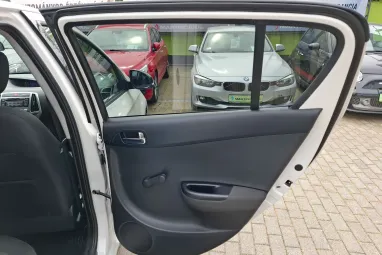 HYUNDAI I20 1.25 Comfort Polar White metalic +Kevesett futott igényes állapot +3X-s GARANCIA !!