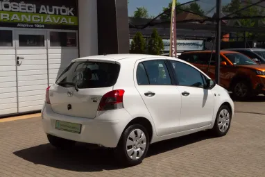 TOYOTA YARIS 1.33 Terra Polar White Edition + Gyönyörű Gyárias állapot +3X-s GARANCIA !!